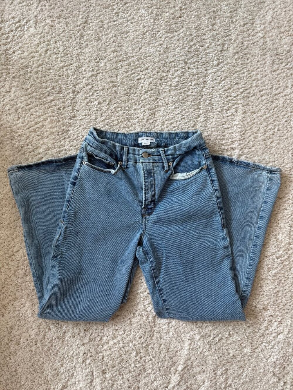 Good American Flare Jeans Size 4/27 Light Wash